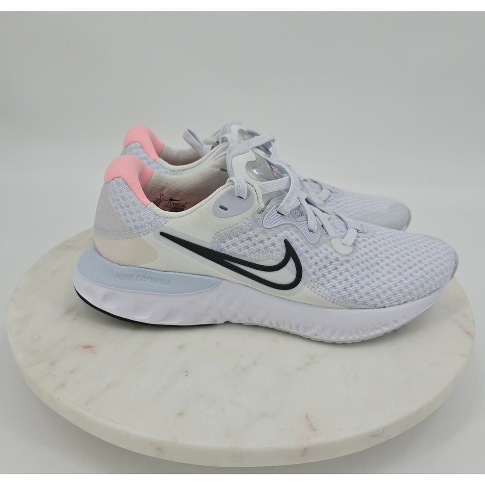 Nike Renew Run 2 Minimalist Clean Girl Streetwear